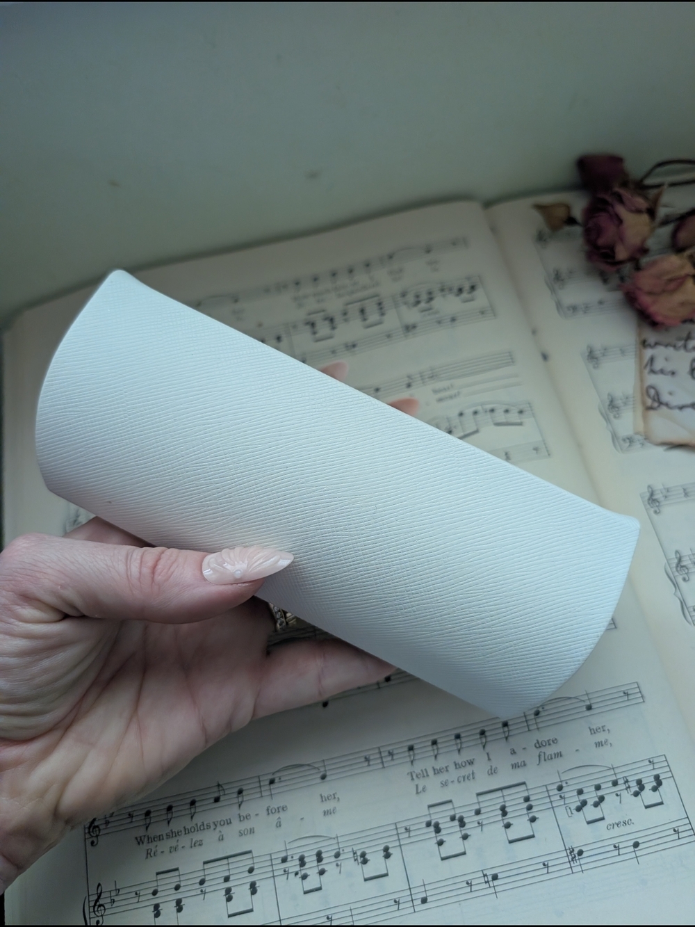 Michael Kors White Sunglasses Case - Picture 3 of 7